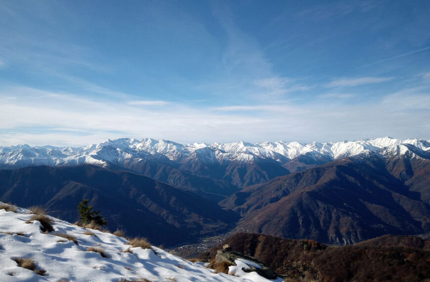 Vista sulle Alpi da Punta della Merla