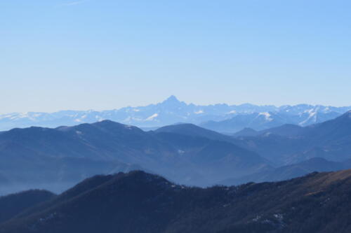 Vista sul Monviso dal rifugio Alpe Soglia